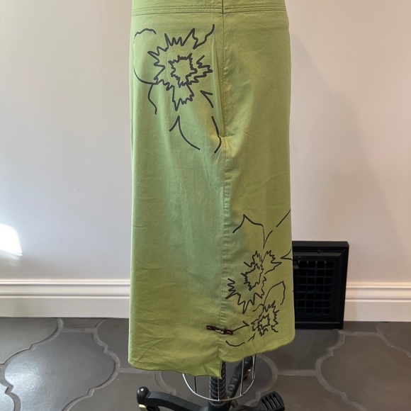 Lole floral  lined asymetrical green skirt - Picture 3 of 8